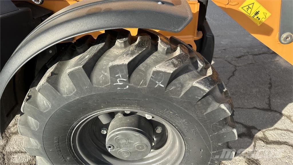CASE 580ST 4x4 Backhoe