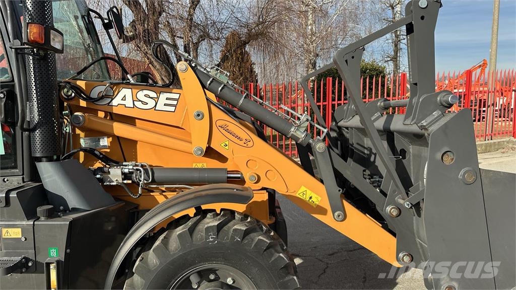 CASE 580ST 4x4 Backhoe