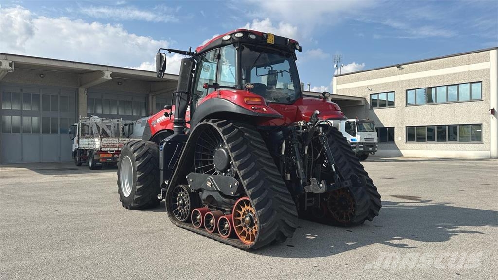 Case IH Magnum 380 CVX Снежные отвалы и плуги