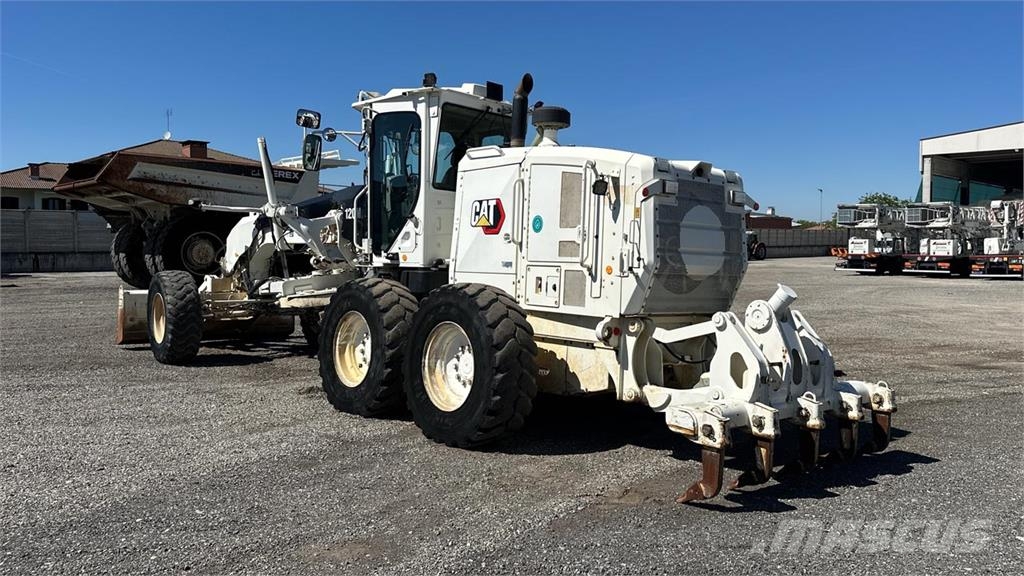 CAT 120M2 Μπουλντόζες με ερπύστριες