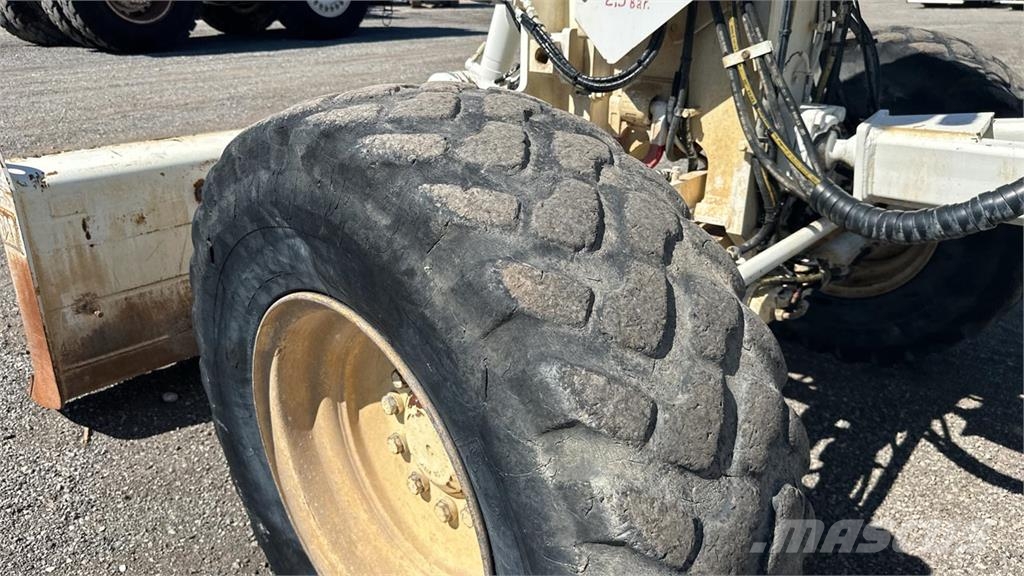 CAT 120M2 Μπουλντόζες με ερπύστριες