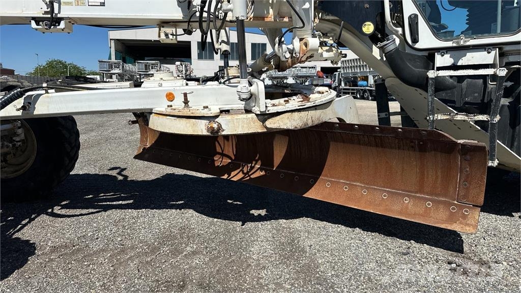 CAT 120M2 Μπουλντόζες με ερπύστριες