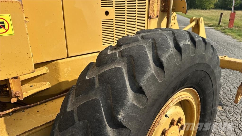 CAT 12H 6X4 Rupsdozers