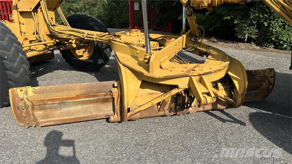 CAT 12H 6X4 Rupsdozers