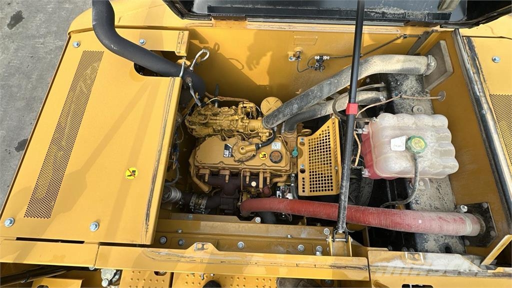 CAT 318FL Raupenbagger