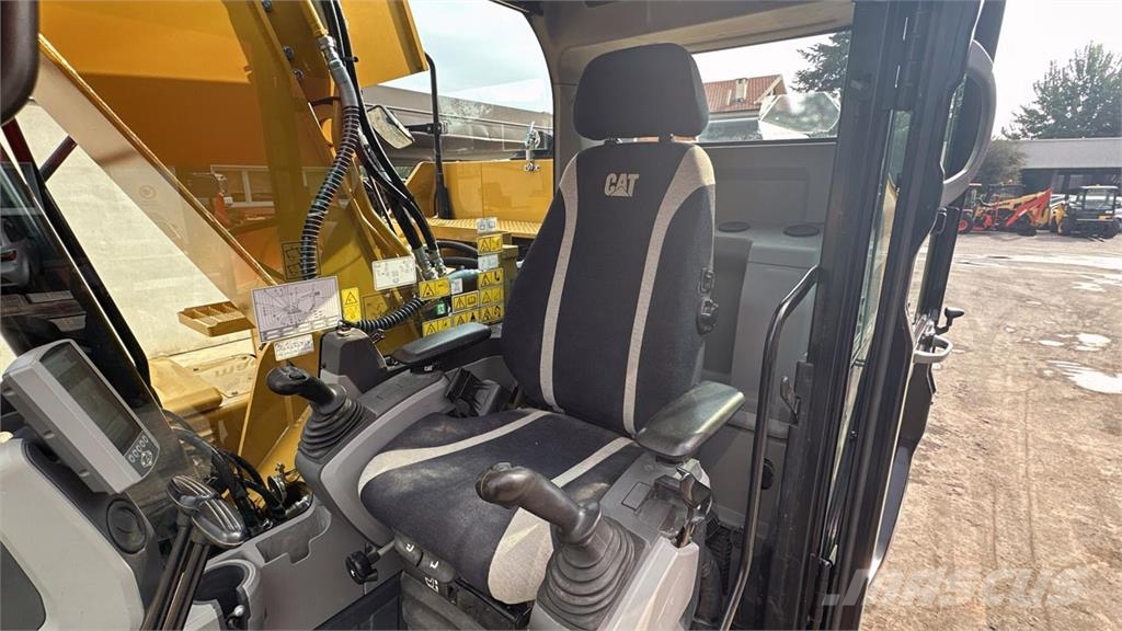 CAT 318FL Raupenbagger