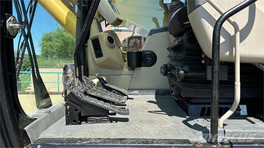 CAT 319C Pelle sur chenilles