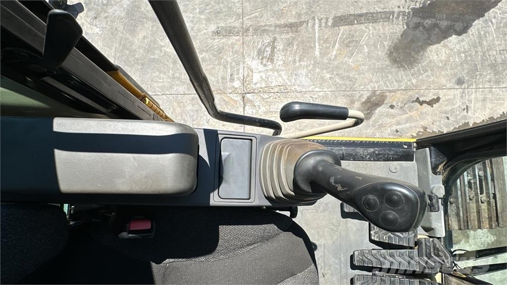 CAT 319C Pelle sur chenilles