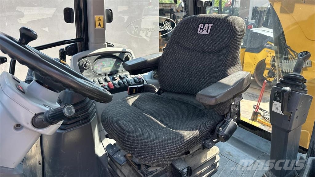 CAT 432F2 4x4 لوادر ذات جرافات عكسية