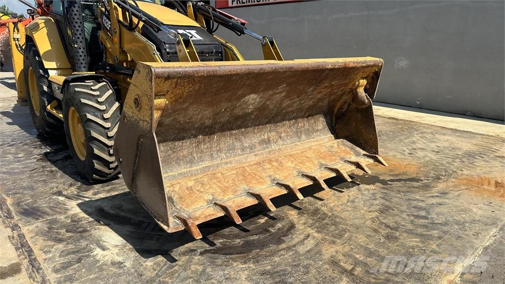 CAT 432F2 4x4 لوادر ذات جرافات عكسية