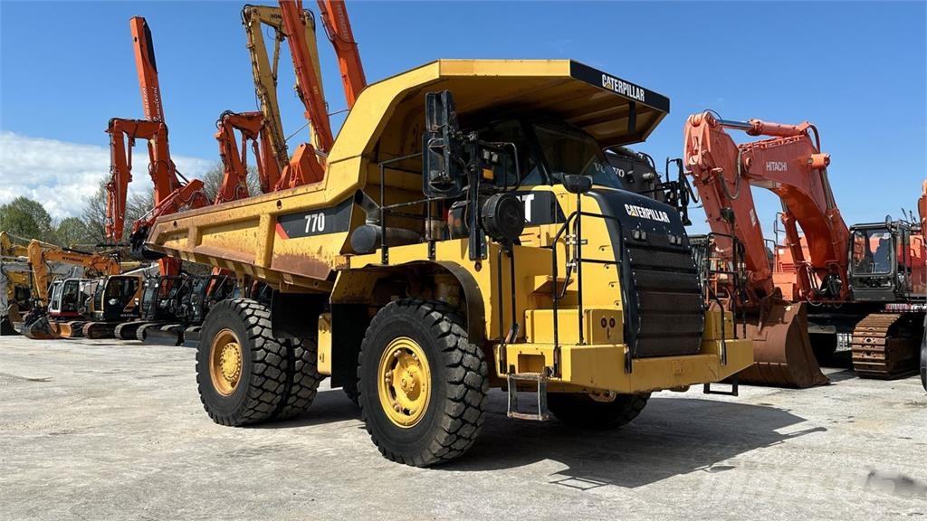 CAT 770 Wozidła kolebkowe
