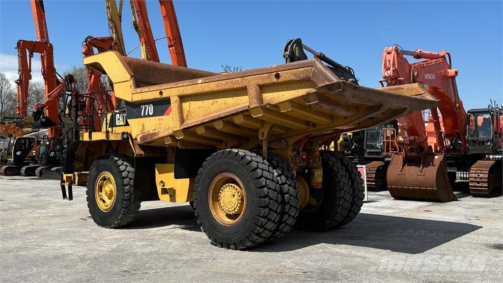 CAT 770 Wozidła kolebkowe