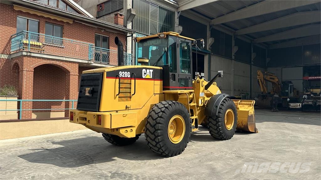 CAT 928G Iekrāvēji uz riteņiem