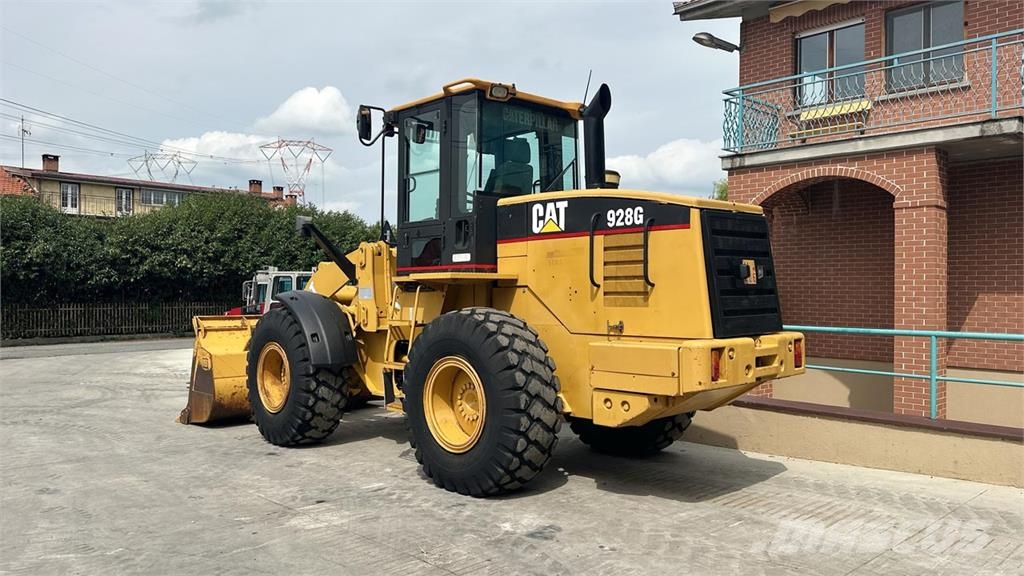 CAT 928G Iekrāvēji uz riteņiem