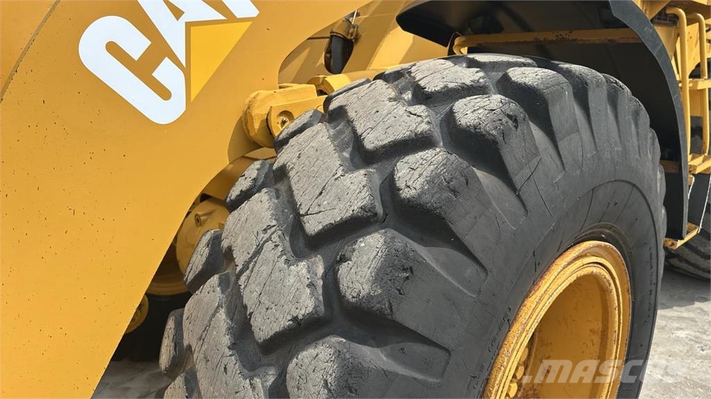 CAT 928G Iekrāvēji uz riteņiem