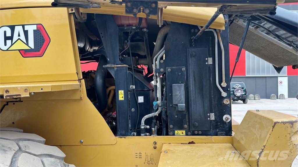 CAT 938K Tekerlekli yükleyiciler