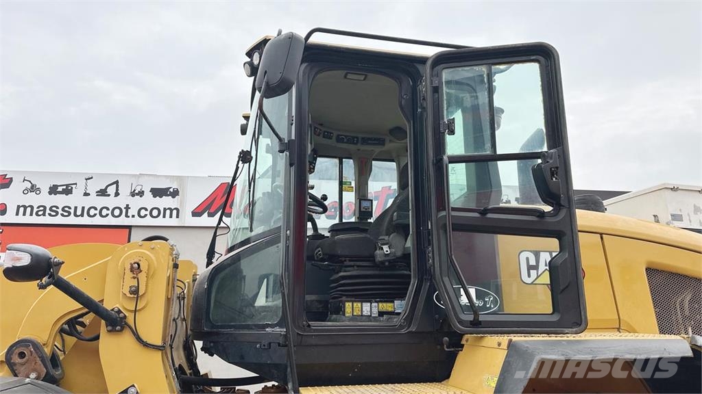 CAT 938K Tekerlekli yükleyiciler
