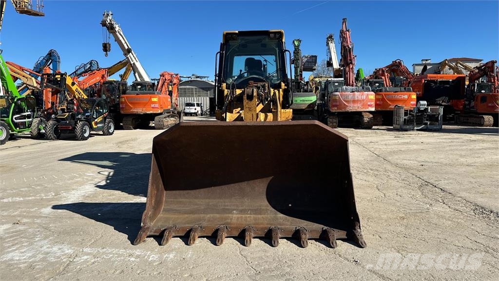 CAT 963D Utovarivači na točkove