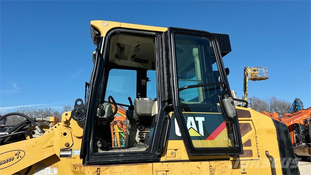 CAT 963D Utovarivači na točkove