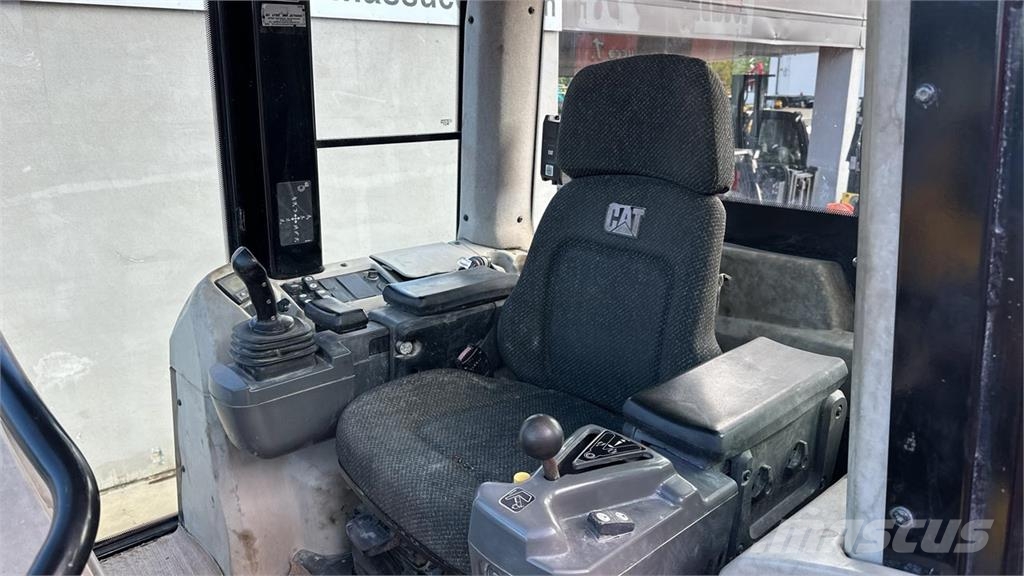 CAT 963D Tekerlekli yükleyiciler