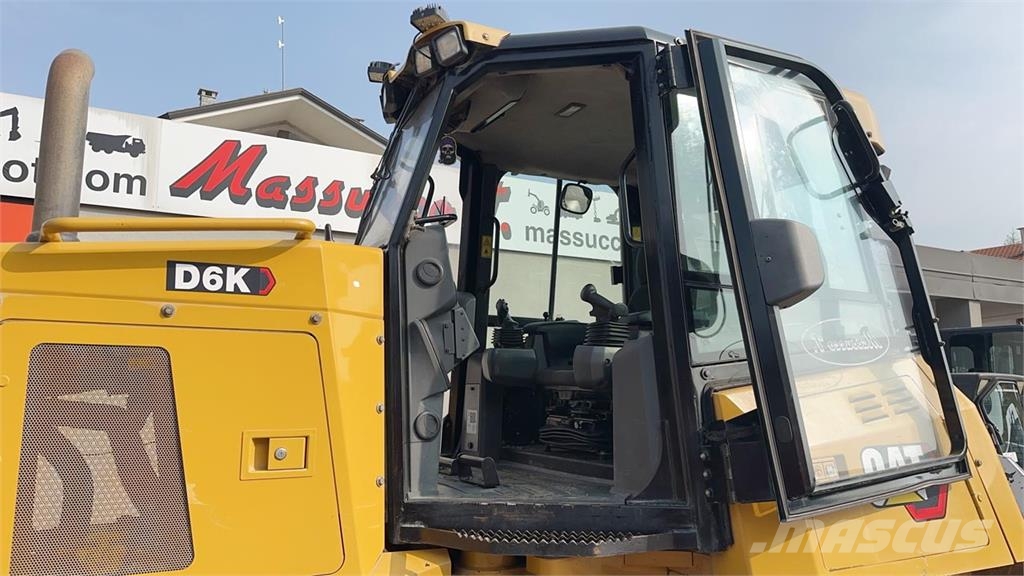 CAT D6K2LGP Верижни булдозери