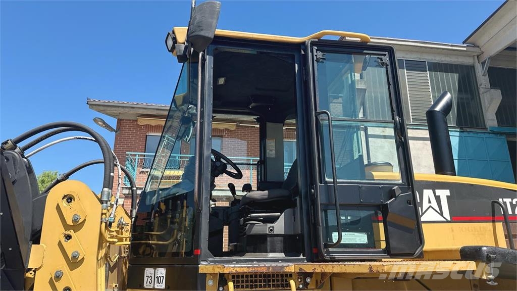 CAT IT28G 4X4 Radlader