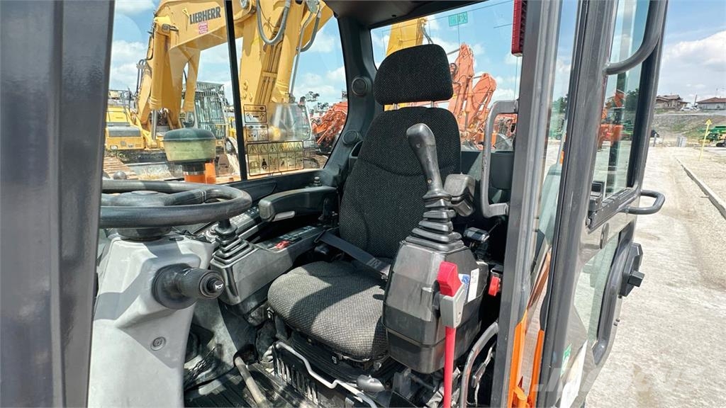 Doosan DX57W-5 حفارات بعجل