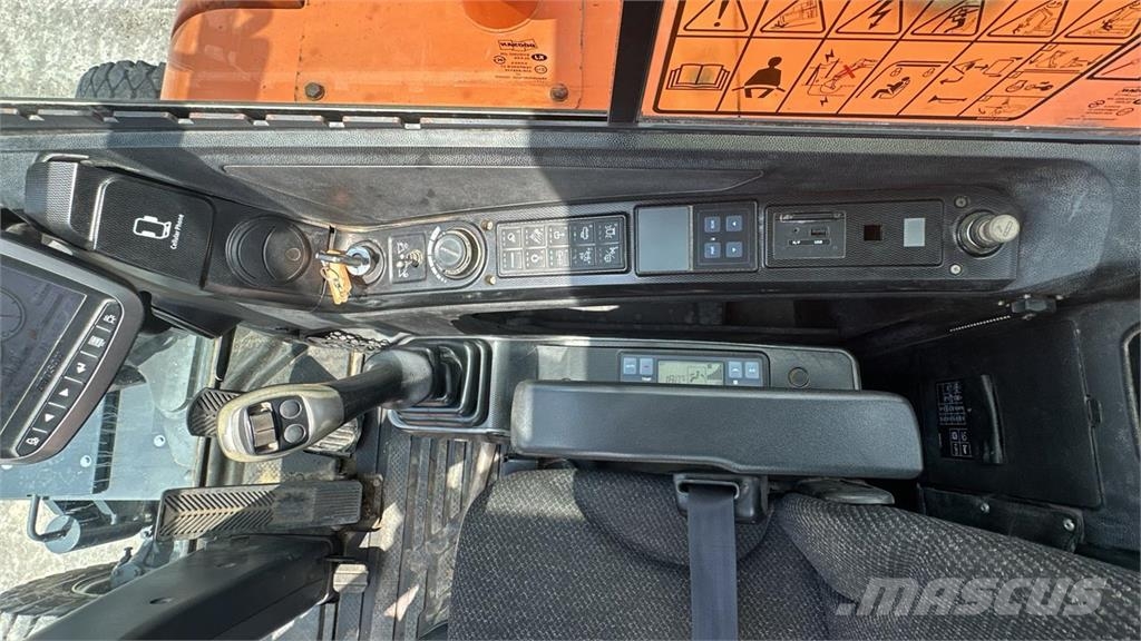 Doosan DX57W-5 حفارات بعجل