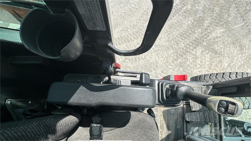 Doosan DX57W-5 حفارات بعجل