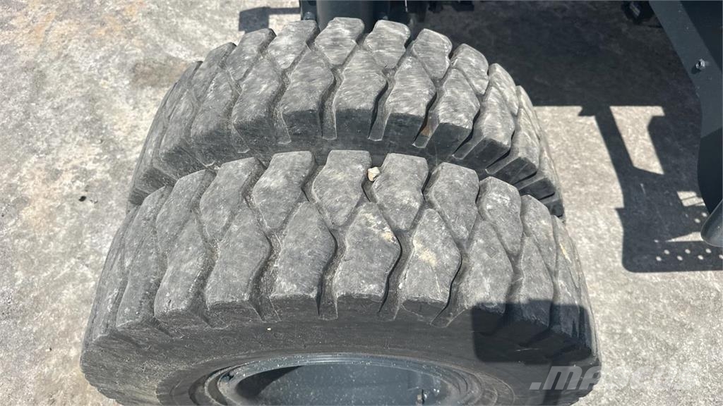 Doosan DX57W-5 حفارات بعجل