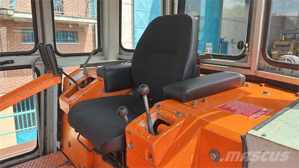 Fiat-Hitachi FD20 Vikšriniai buldozeriai