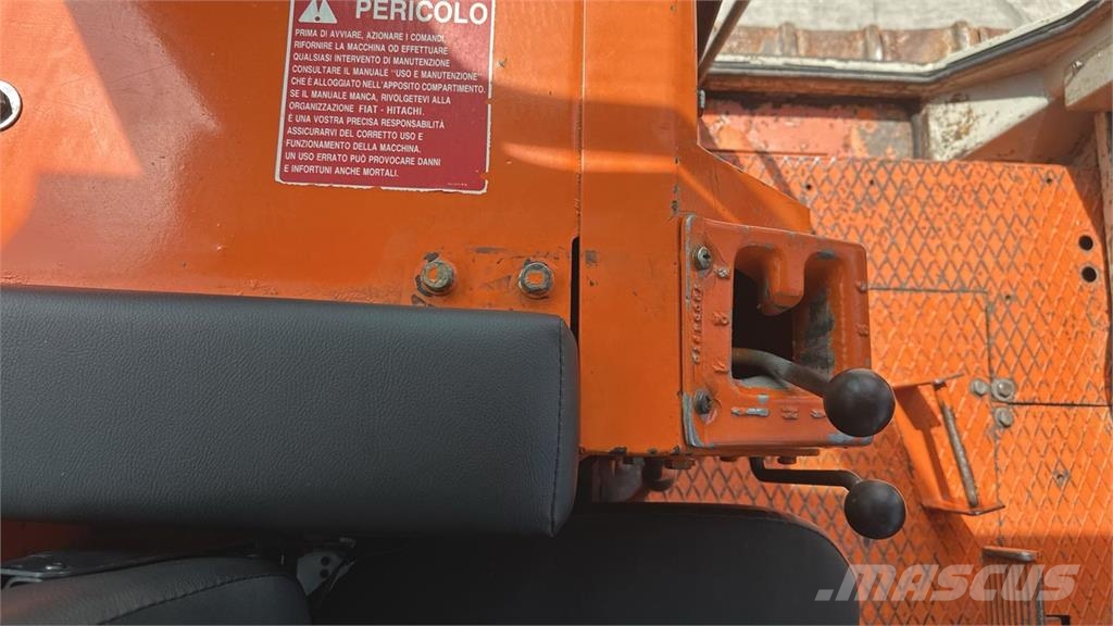 Fiat-Hitachi FD20 Vikšriniai buldozeriai