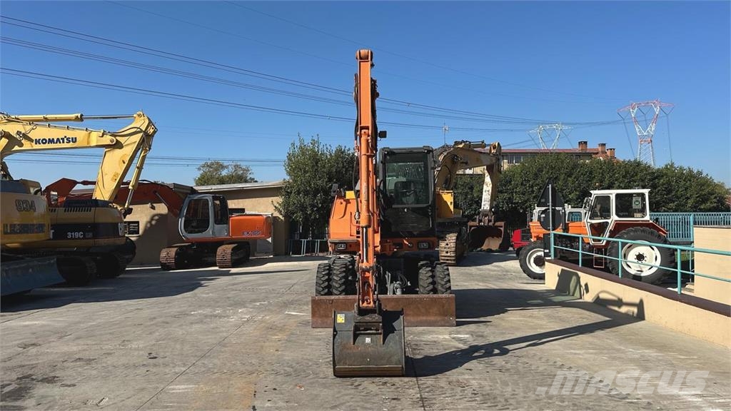 Fiat-Hitachi FH85W 4X4 Lastik tekerli ekskavatörler