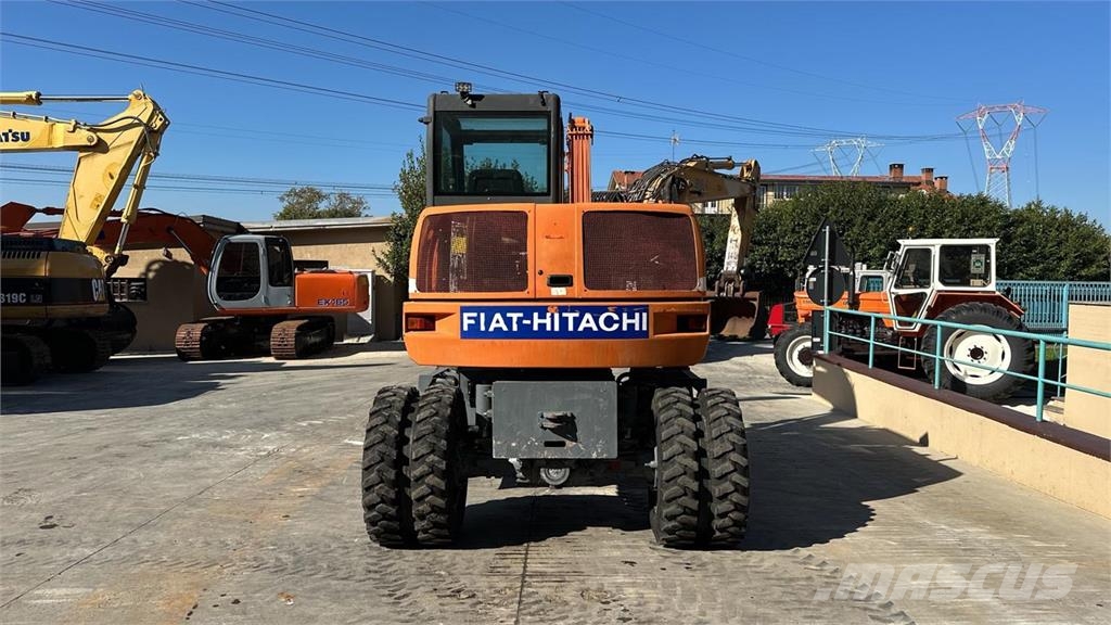 Fiat-Hitachi FH85W 4X4 Lastik tekerli ekskavatörler