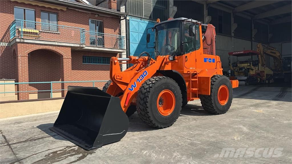 Fiat-Hitachi W130A Læssemaskiner på hjul