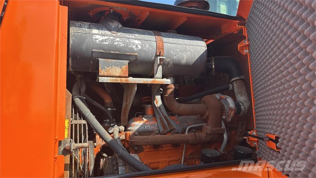 Fiat-Hitachi W130A Læssemaskiner på hjul