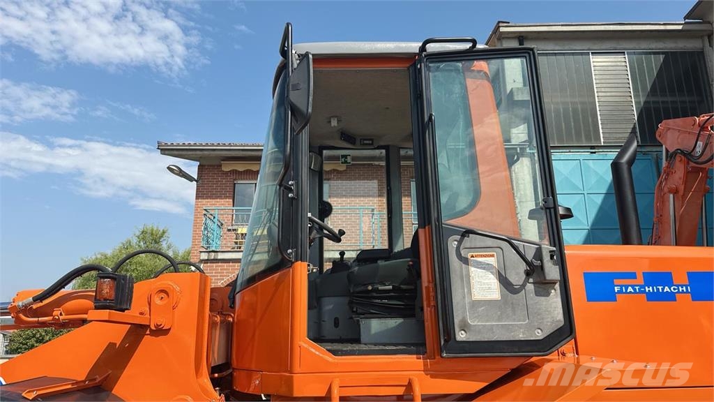Fiat-Hitachi W130A Læssemaskiner på hjul