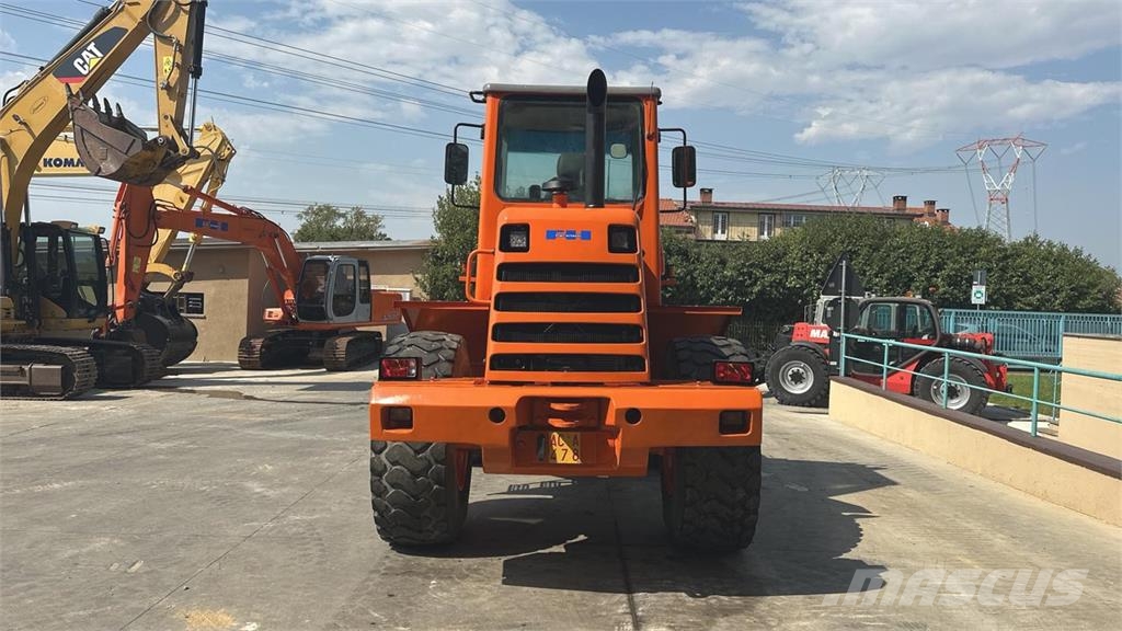 Fiat-Hitachi W130A Læssemaskiner på hjul