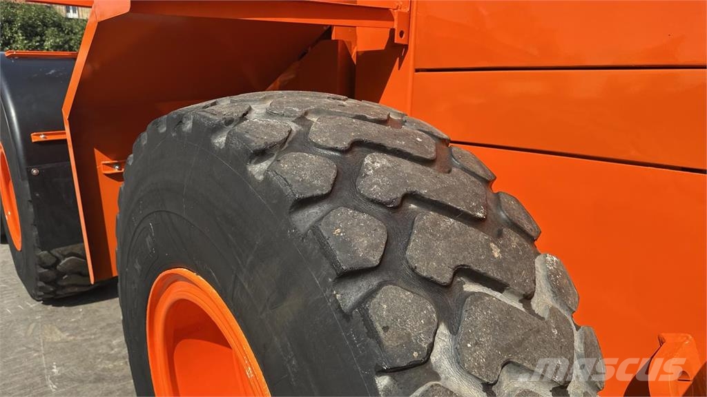 Fiat-Hitachi W130A Læssemaskiner på hjul