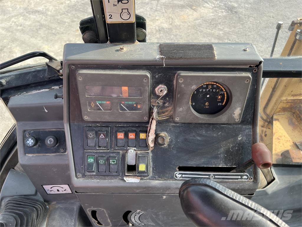 Ford 675D 4x4 Wheel loaders