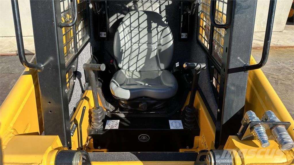 Gehl RT105 لوادر انزلاقية التوجيه