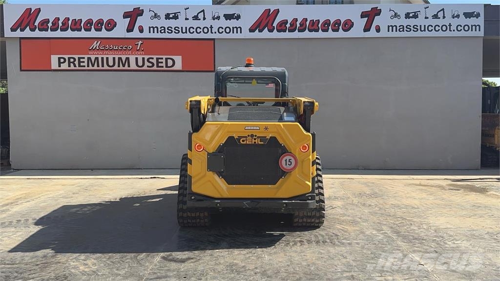 Gehl VT275 لوادر انزلاقية التوجيه