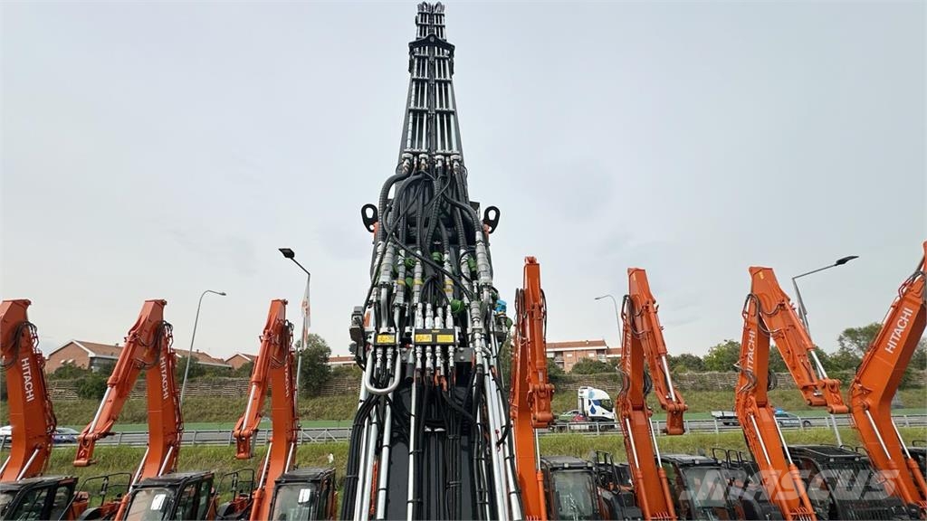 Hitachi KMC380S-7 Εκσκαφείς με ερπύστριες
