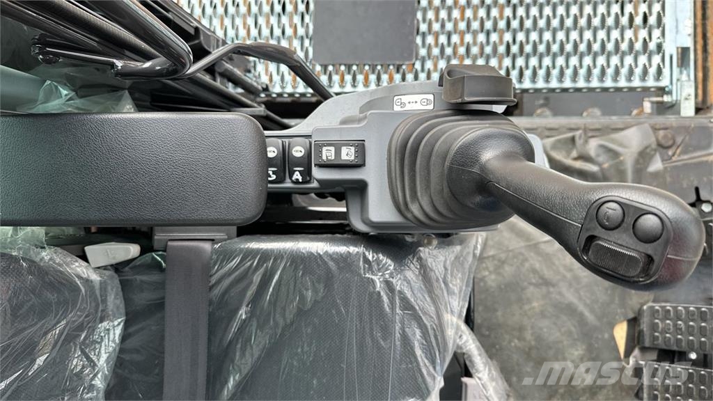 Hitachi KMC380S-7 Εκσκαφείς με ερπύστριες