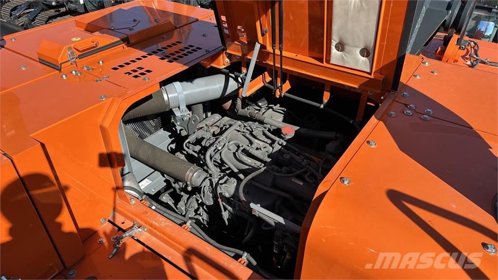 Hitachi KMC750S-7 حفارات زحافة