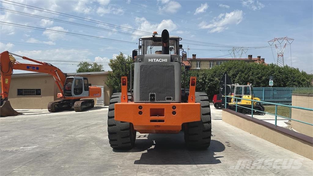 Hitachi LX210E لوادر بعجل