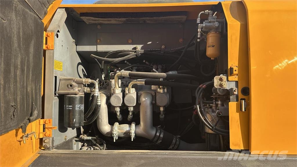 Hitachi X250LCN-5B Εκσκαφείς με ερπύστριες
