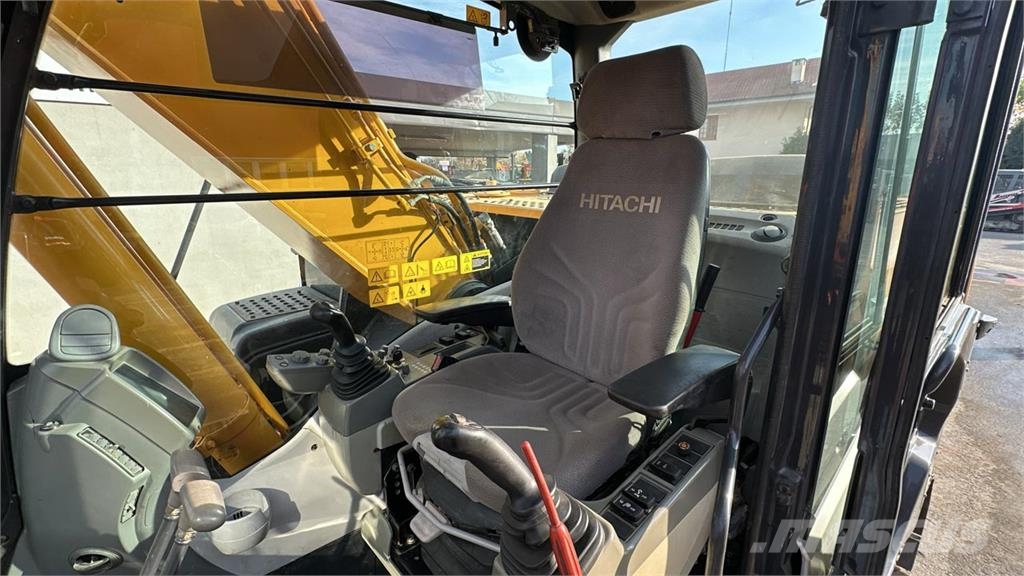 Hitachi X250LCN-5B Εκσκαφείς με ερπύστριες