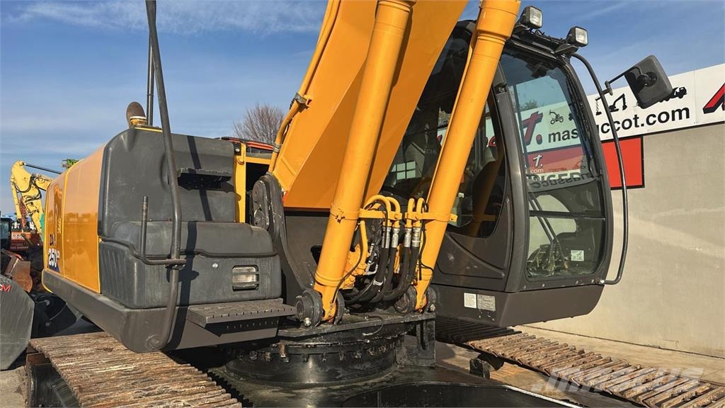 Hitachi X250LCN-5B Εκσκαφείς με ερπύστριες