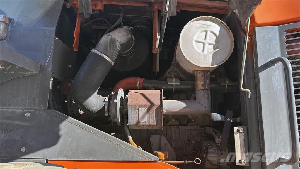 Hitachi ZW220 Wheel loaders